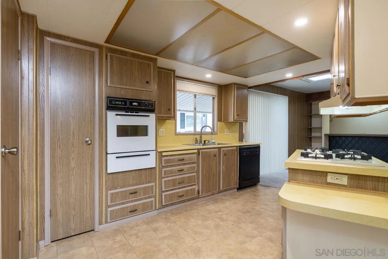 https://cdn.realtyfeed.com/cdn/127/250029920/6821d2905ebaabf94b3450eb8baf7aa9.webp