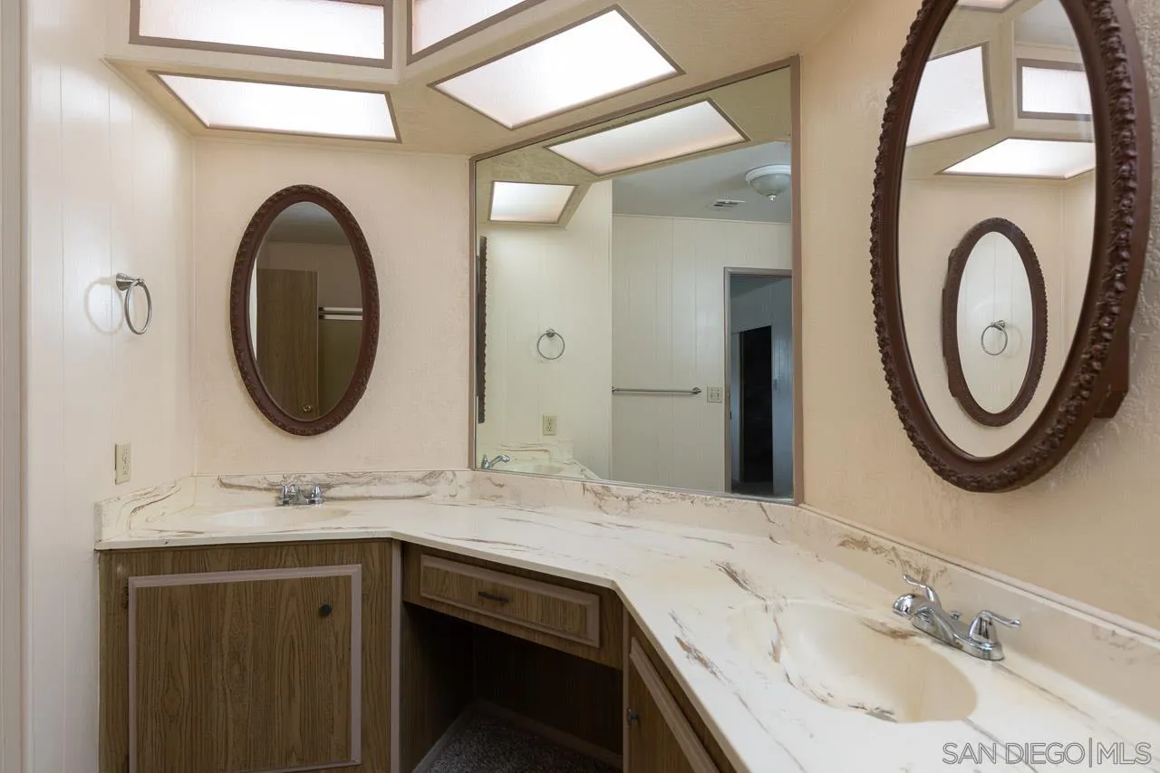 https://cdn.realtyfeed.com/cdn/127/250029920/9d03686a8d194352c472e3dae95051da.webp