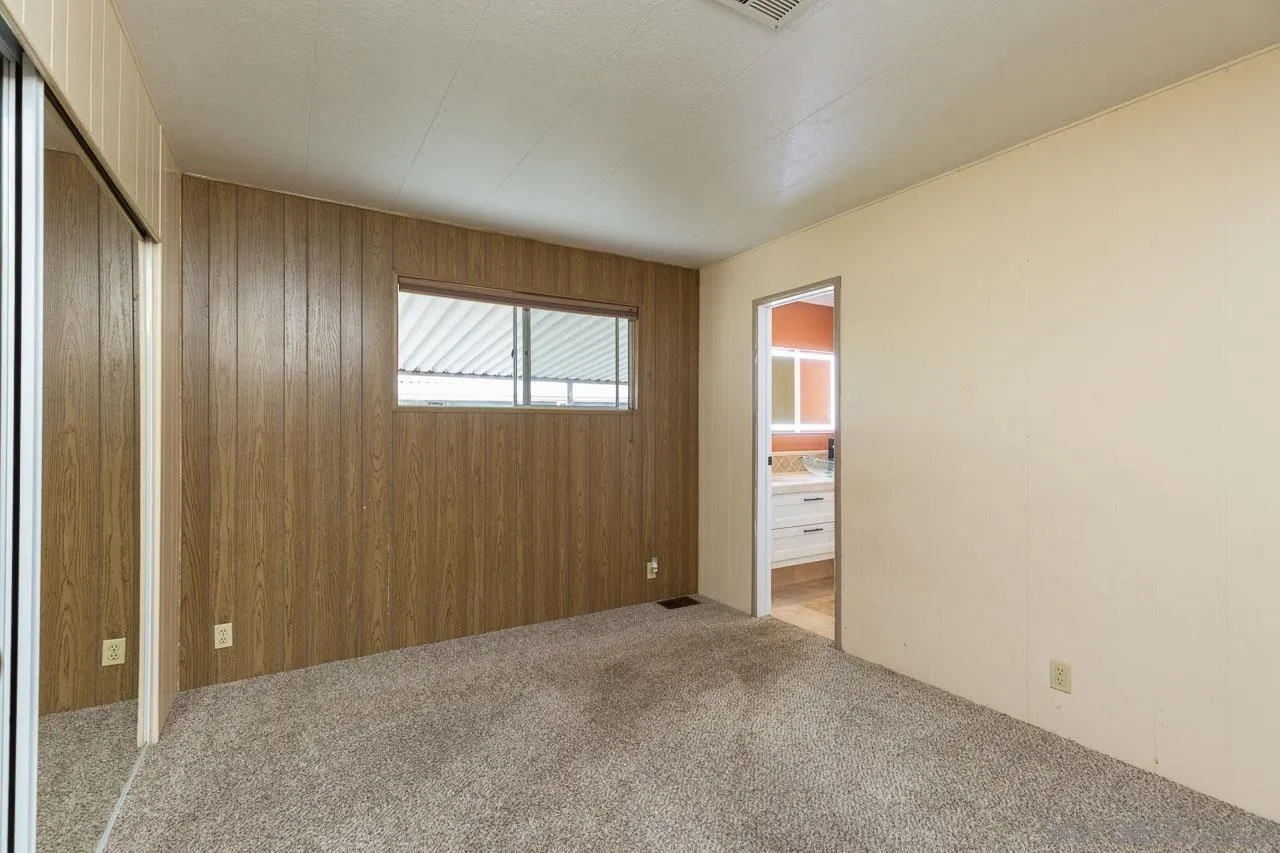 https://cdn.realtyfeed.com/cdn/127/250029920/a7700f624d5d2b0e6c4baa5eceeac7a3.webp