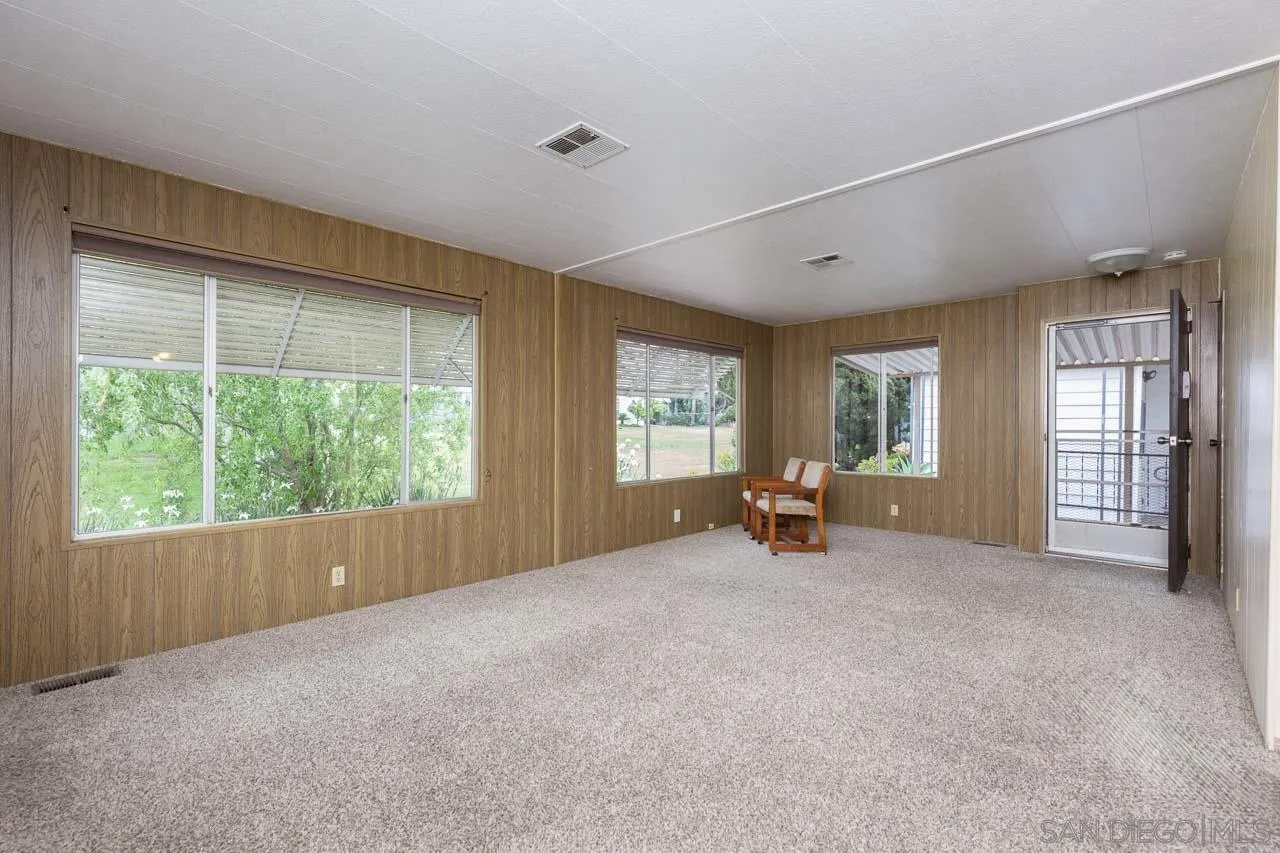 https://cdn.realtyfeed.com/cdn/127/250029920/e758bf575577083af43695fc10c815d0.webp
