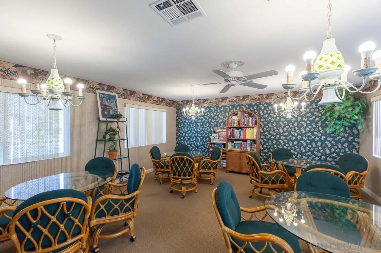 https://cdn.realtyfeed.com/cdn/127/250029920/f617e5af6a4cce6289b8e4b77e292569.webp