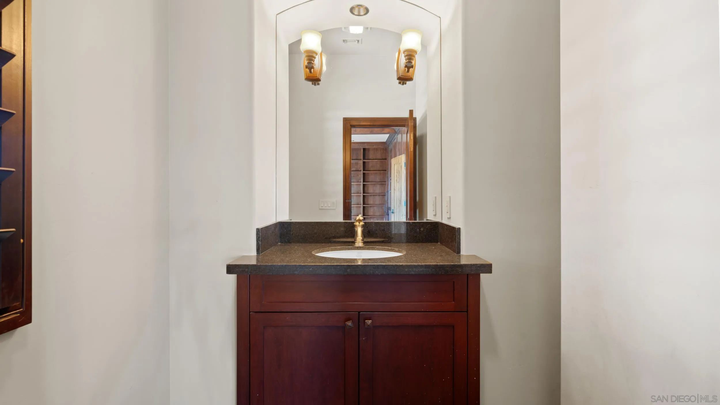https://cdn.realtyfeed.com/cdn/127/250029932/c84a7a5e37eed0caf229d737c21a31d2.webp