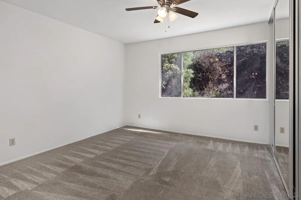 Photo #18: 250029935 Listing: Photo #18