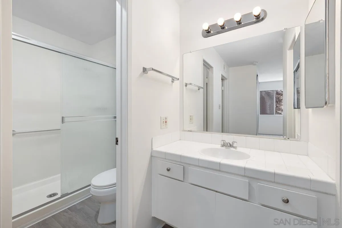 Photo #23: 250029935 Listing: Photo #23