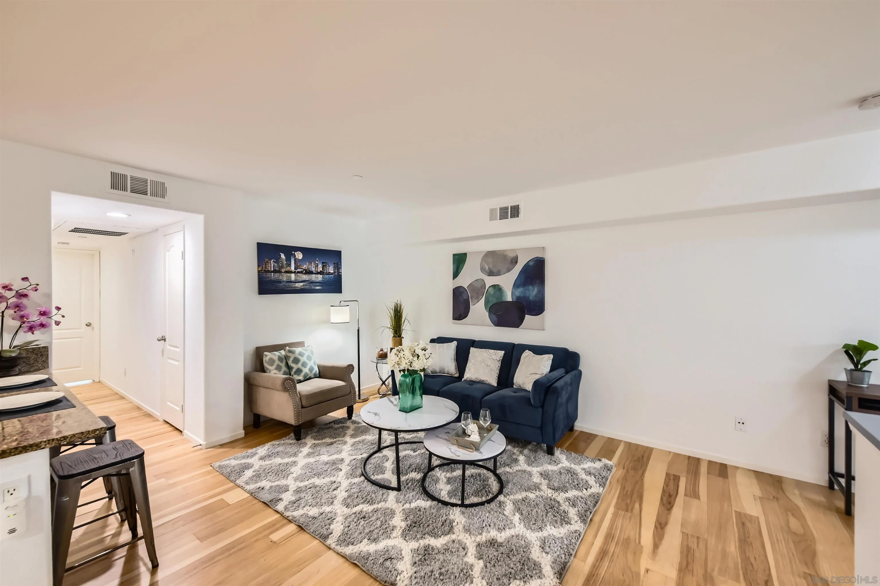 Photo #5: 250029952 Listing 