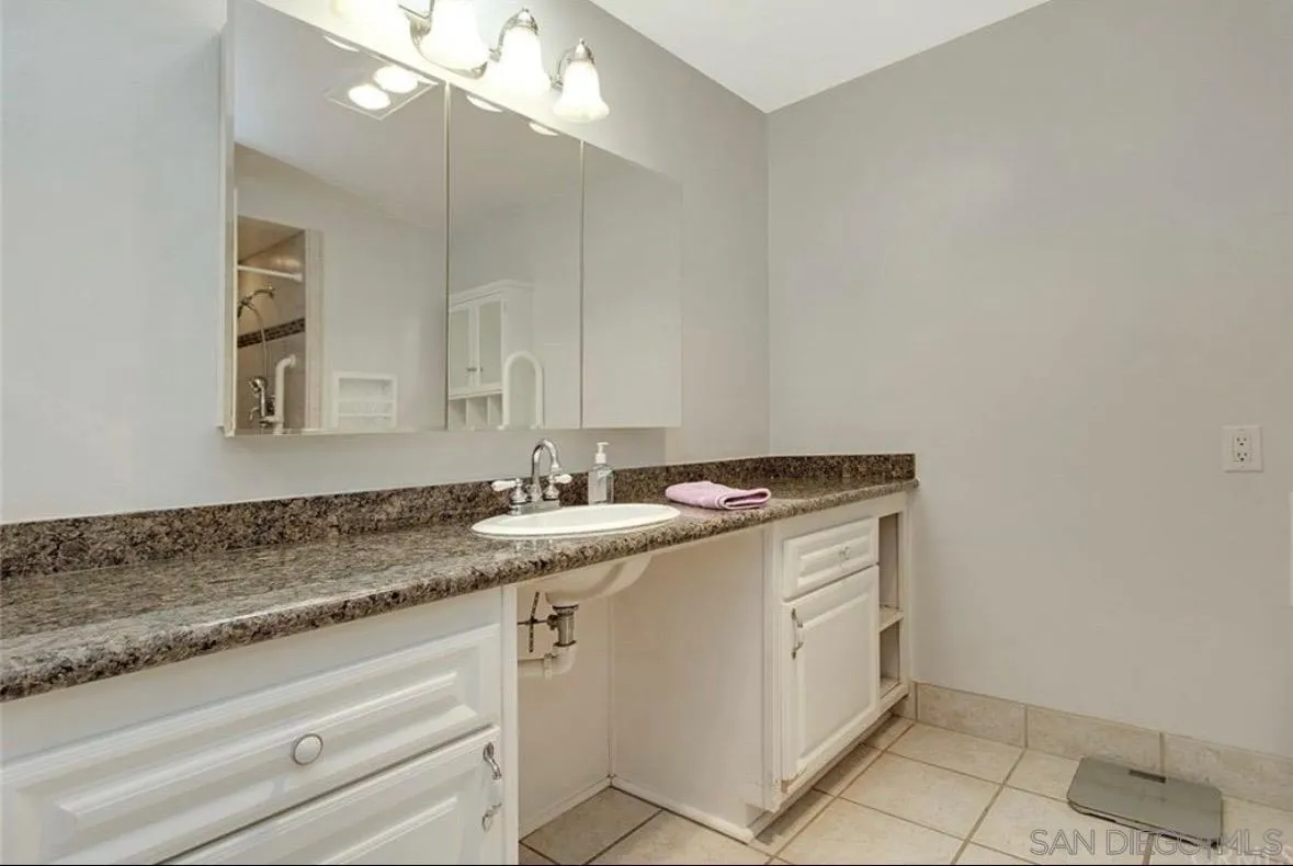 https://cdn.realtyfeed.com/cdn/127/250029964/4ae4c85da2464d6e3bdaf015ab9a496b.webp