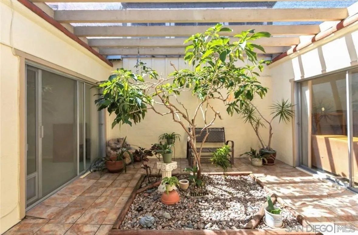 https://cdn.realtyfeed.com/cdn/127/250029964/86d3650f6886d30e9cdc3ad1965b56fc.webp