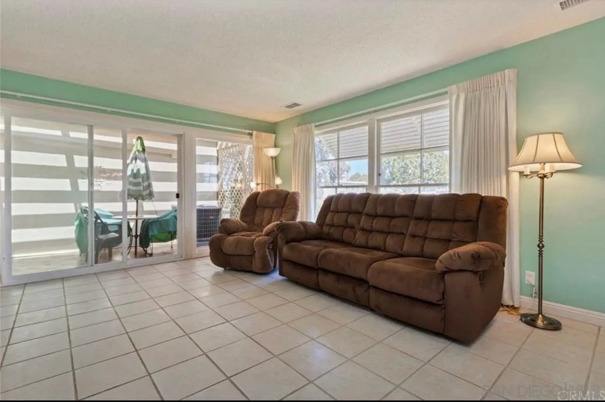 https://cdn.realtyfeed.com/cdn/127/250029964/c45658621785b9ed39f62f643b7f2c8c.webp
