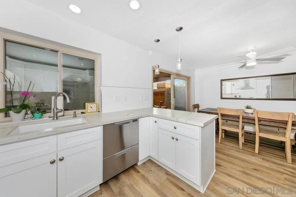 Photo #5: 250029985 Listing 