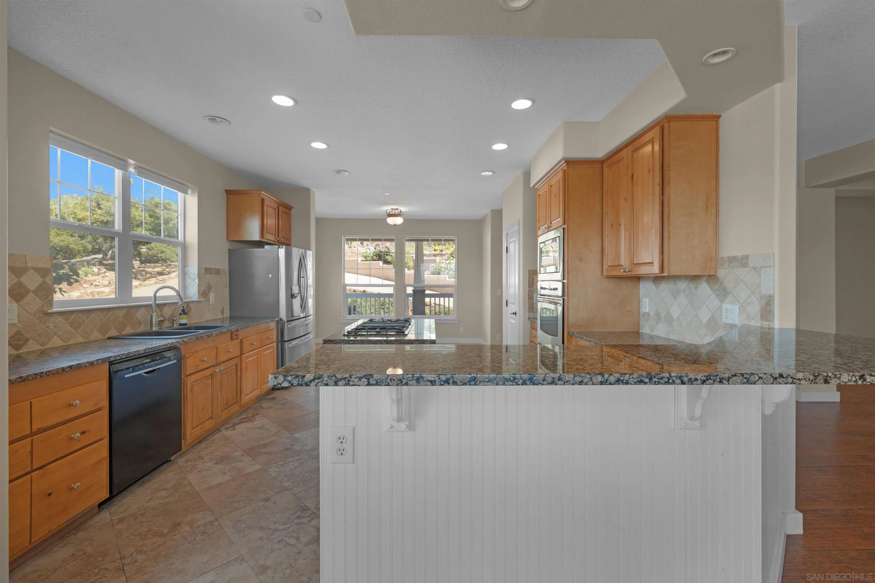 https://cdn.realtyfeed.com/cdn/127/250029993/4bf68ff6273aa9e1d446bc076c8c0408.webp