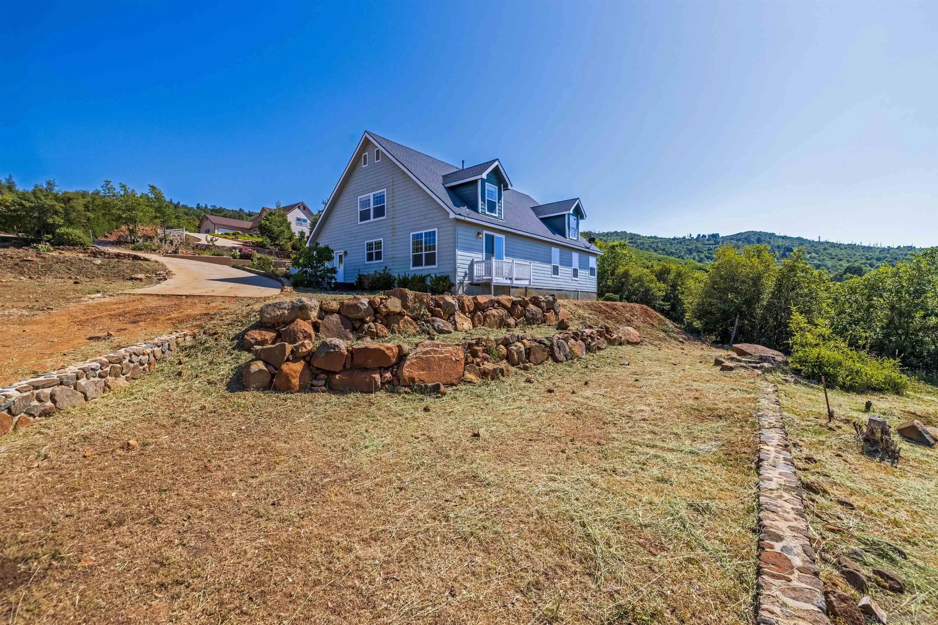 https://cdn.realtyfeed.com/cdn/127/250029993/765c5e342d87d4fe1def7b93d1741c09.webp