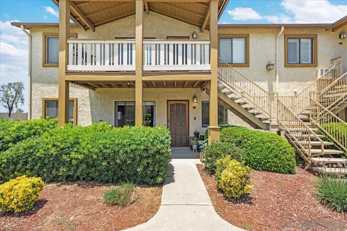 Photo #2: 250030000 Listing 