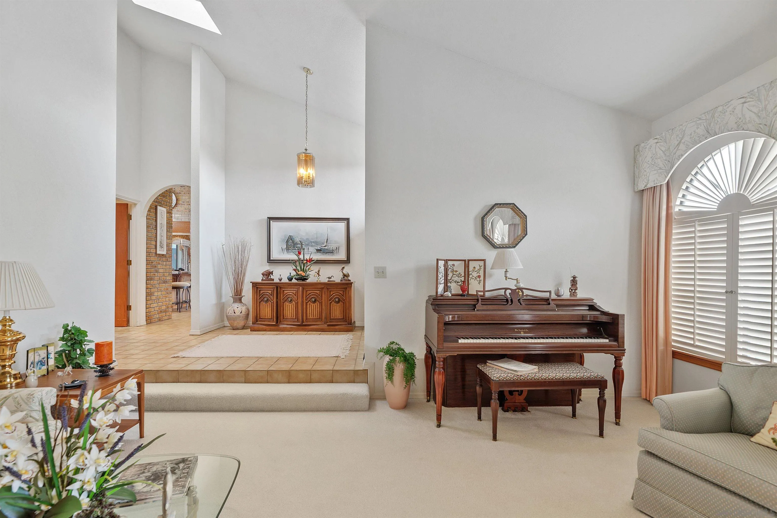 https://cdn.realtyfeed.com/cdn/127/250030011/1532f7e1c8939486b77e56b3cebc5a1f.webp