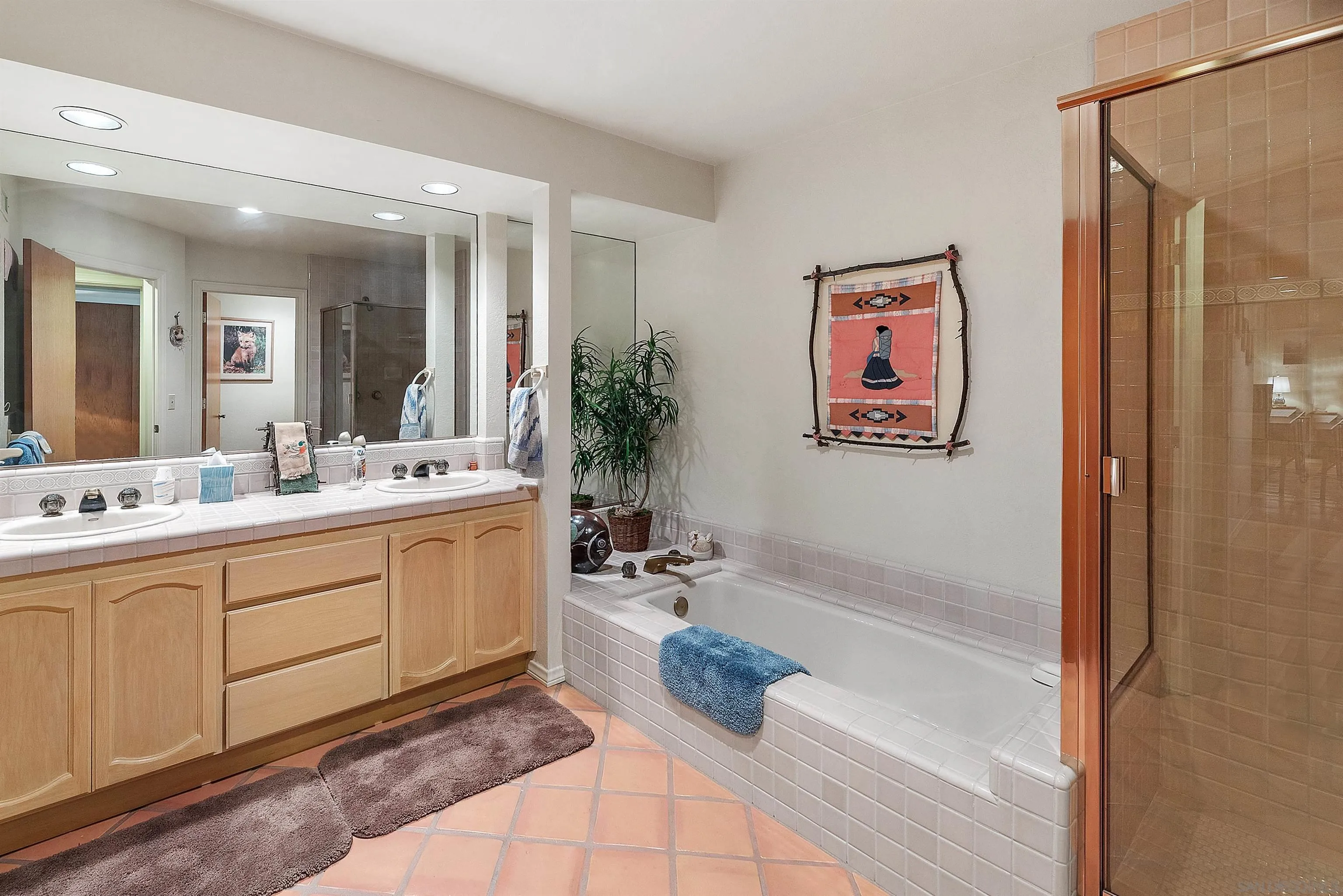 https://cdn.realtyfeed.com/cdn/127/250030011/7494f42476c428aab1159e603cc6b9af.webp