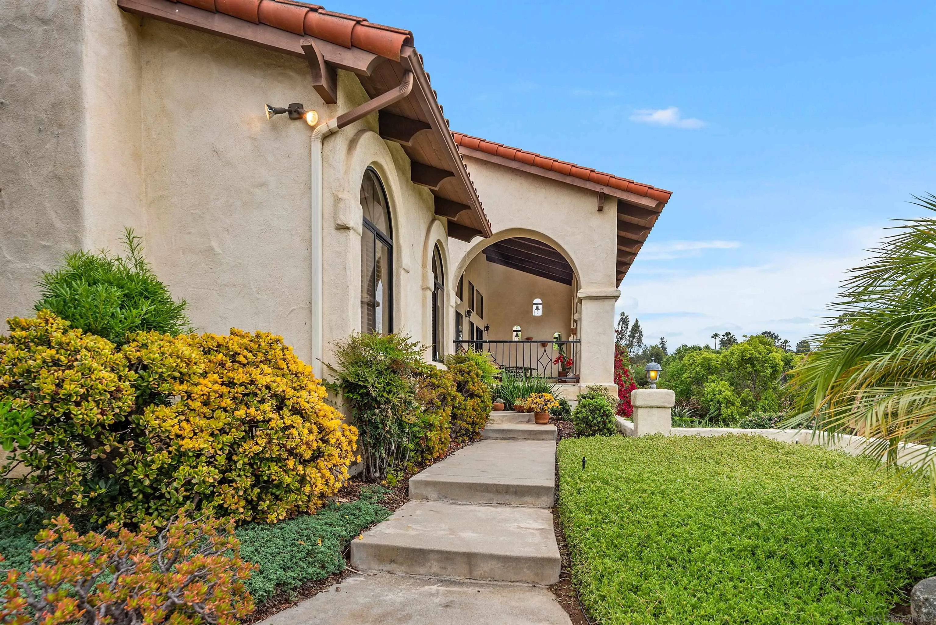 https://cdn.realtyfeed.com/cdn/127/250030011/9af5dfd629792b61316b856c291b0231.webp