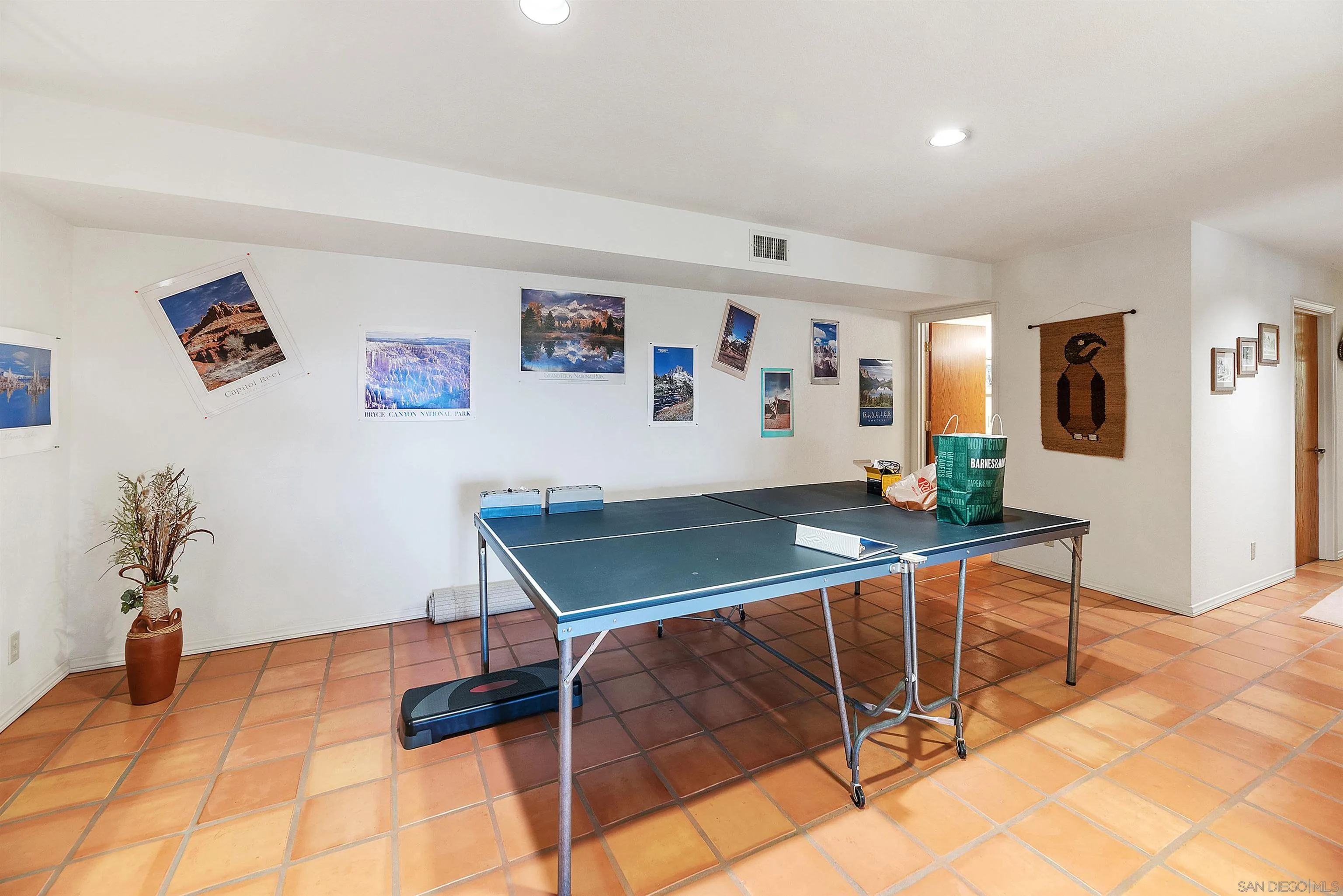 https://cdn.realtyfeed.com/cdn/127/250030011/e5d090bf0bc6bda5c1d4a38144b03131.webp