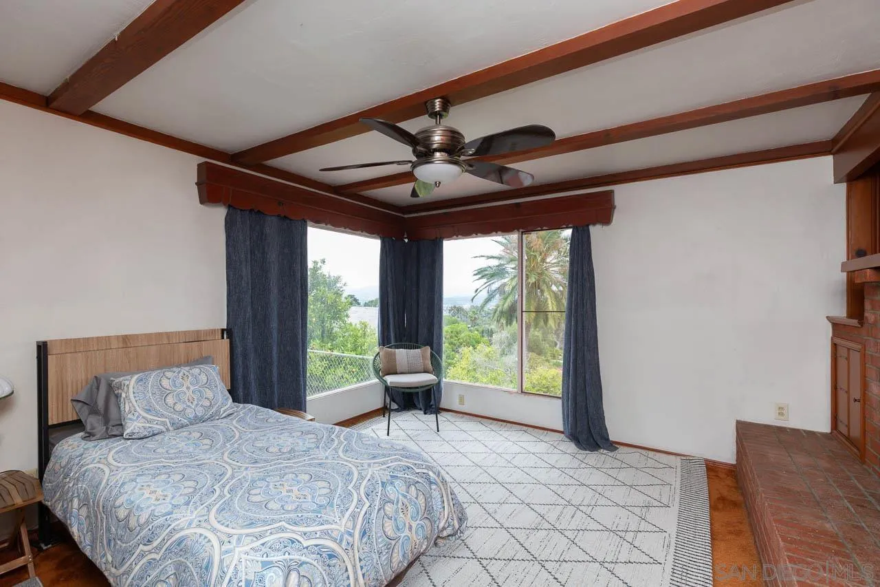 https://cdn.realtyfeed.com/cdn/127/250030025/562c0b8359129142177f3081731f8782.webp