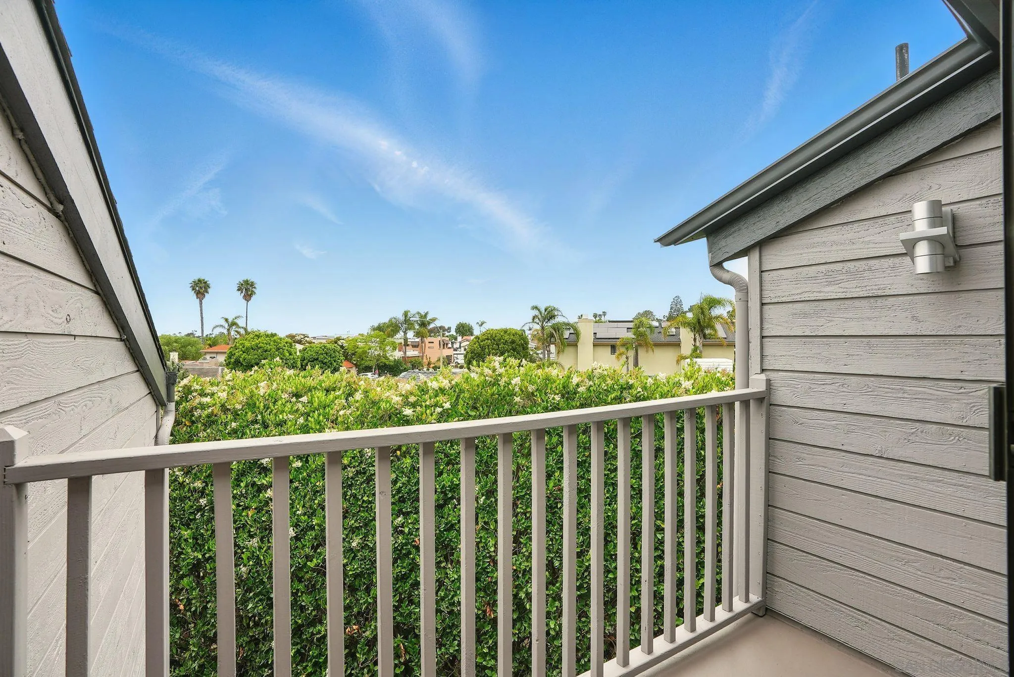 https://cdn.realtyfeed.com/cdn/127/250030033/c140fe43de4e9e67d935b664ce9f11a4.webp