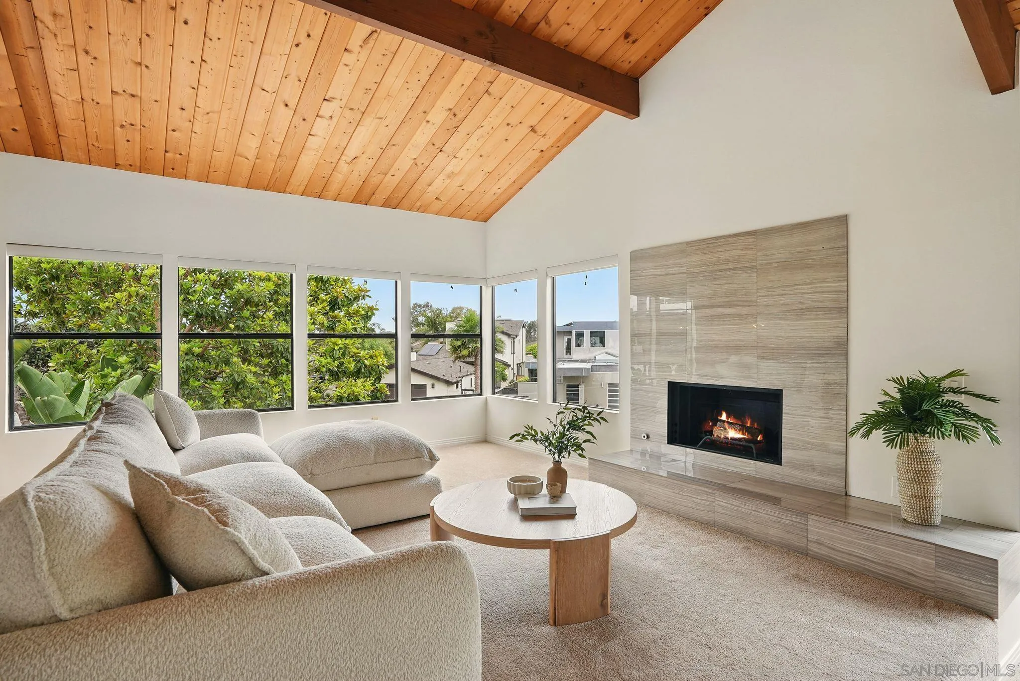 https://cdn.realtyfeed.com/cdn/127/250030033/e09245c57a206062ad0f7002ac97bfef.webp