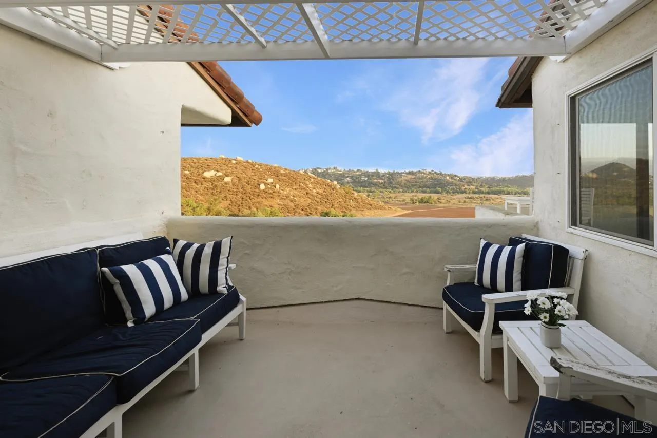 https://cdn.realtyfeed.com/cdn/127/250030077/318e7a270f2ec14522c4bee16eab48fe.webp