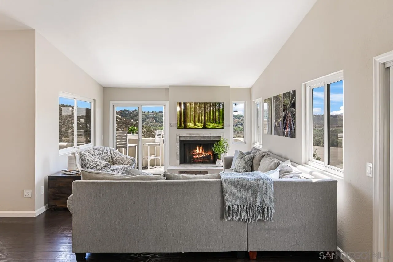 https://cdn.realtyfeed.com/cdn/127/250030077/4c9793644f1421ea2b71542120063c5d.webp