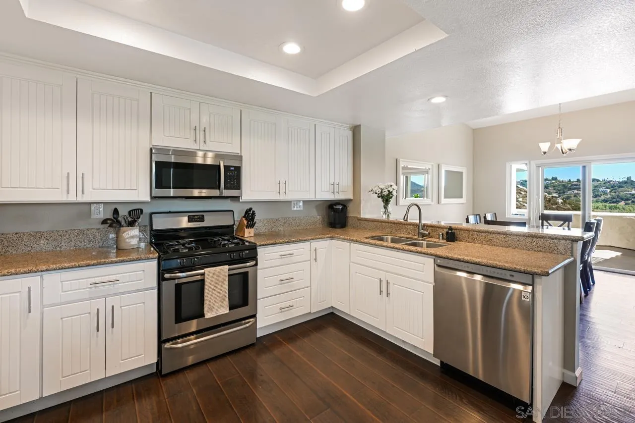 https://cdn.realtyfeed.com/cdn/127/250030077/a880af5d45bc3b980863dd29cce81452.webp