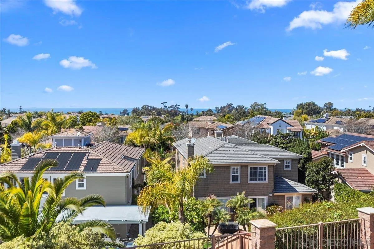 https://cdn.realtyfeed.com/cdn/127/250030093/c4765740b52290076f22cbedf0cbe55b.webp