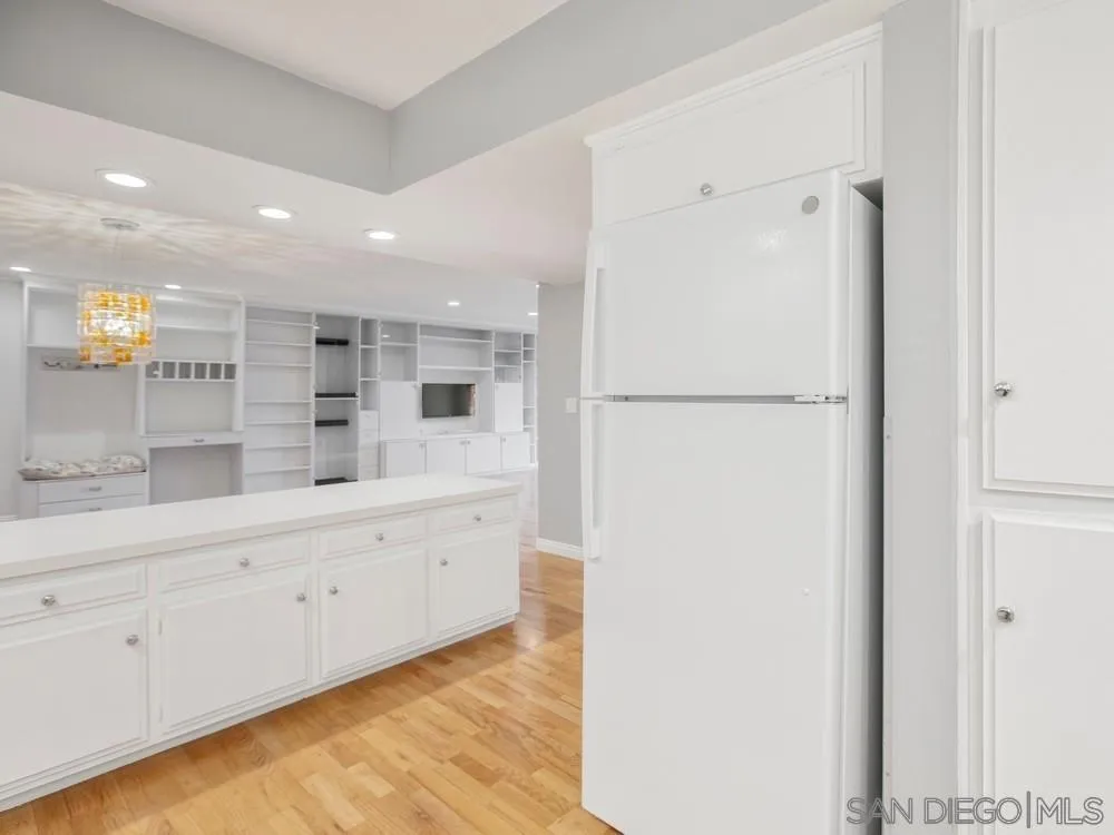 Photo #5: 250030097 Listing 