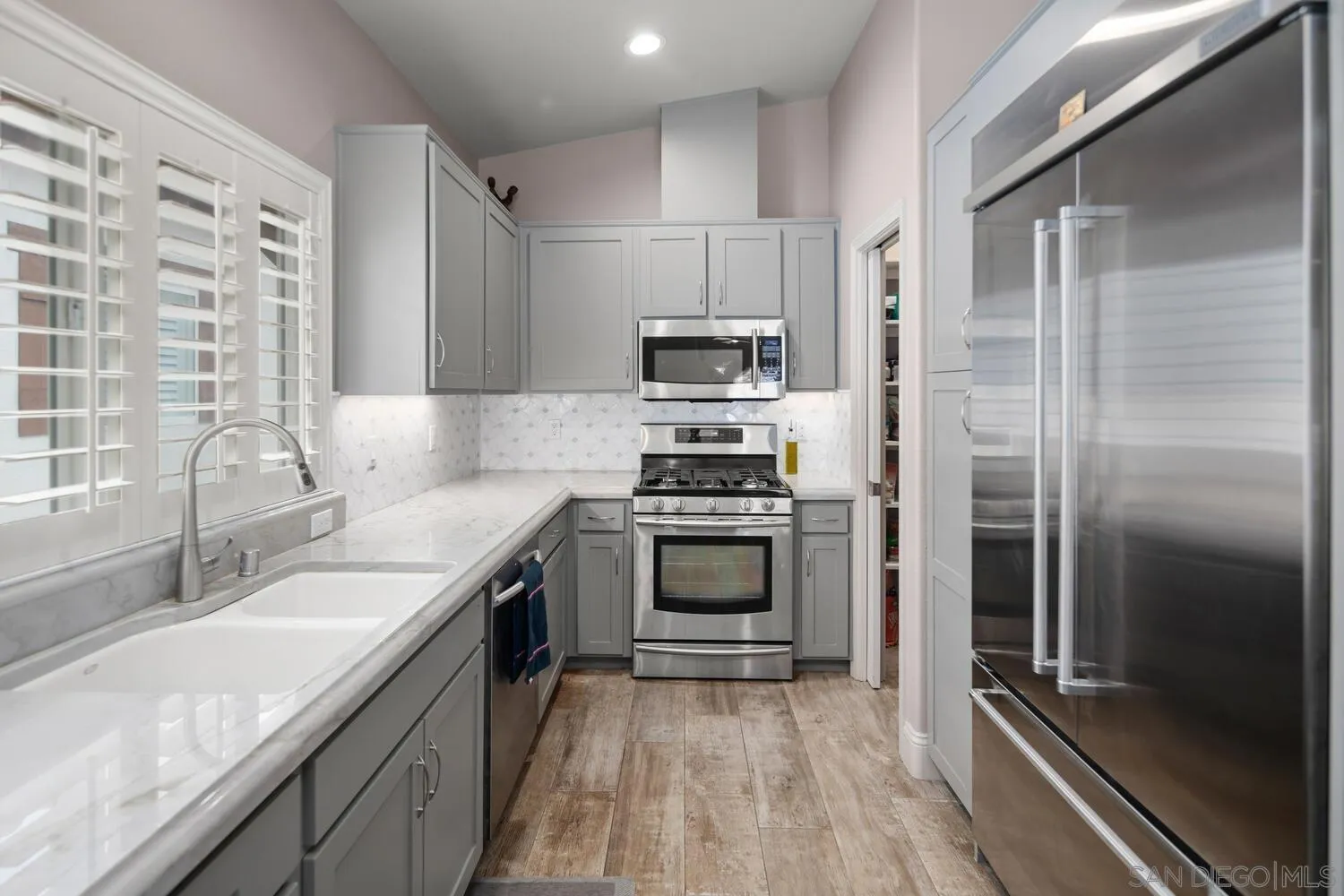 Photo #8: 250030100 Listing: Photo #8
