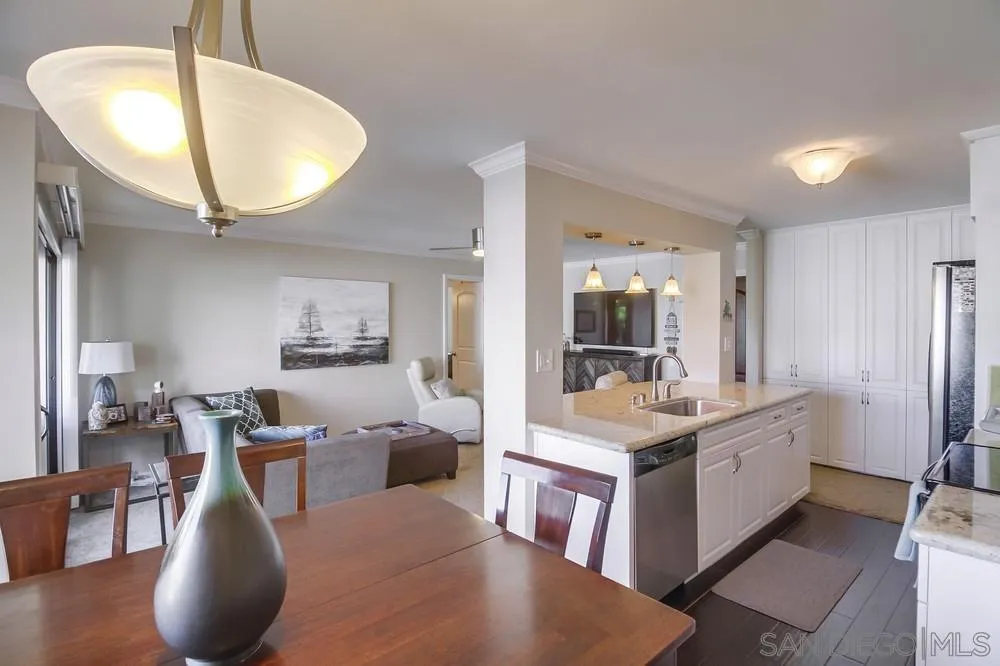 Photo #4: 250030115 Listing 
