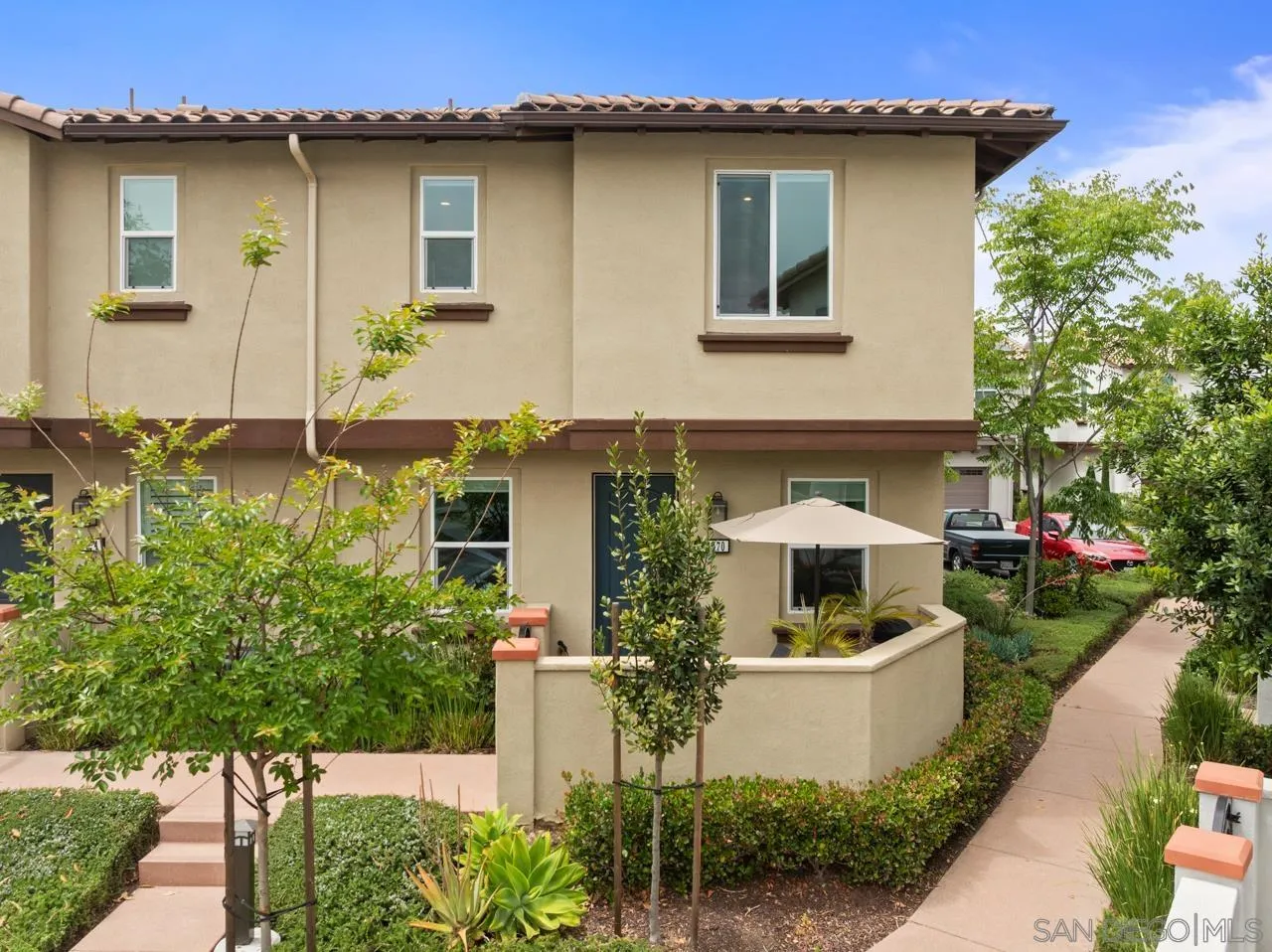 Photo #2: 250030135 Listing 