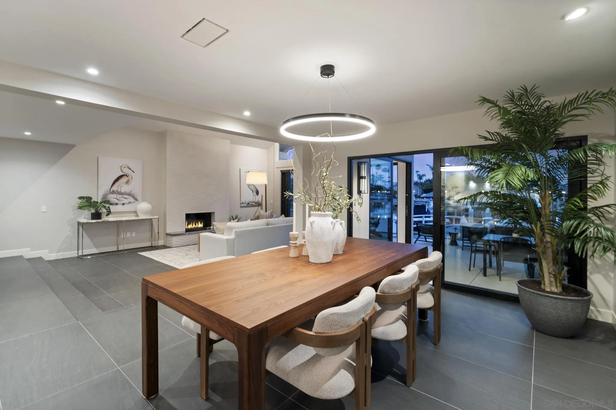 https://cdn.realtyfeed.com/cdn/127/250030147/52c36892be4c3e2bf31f7cf841b85967.webp