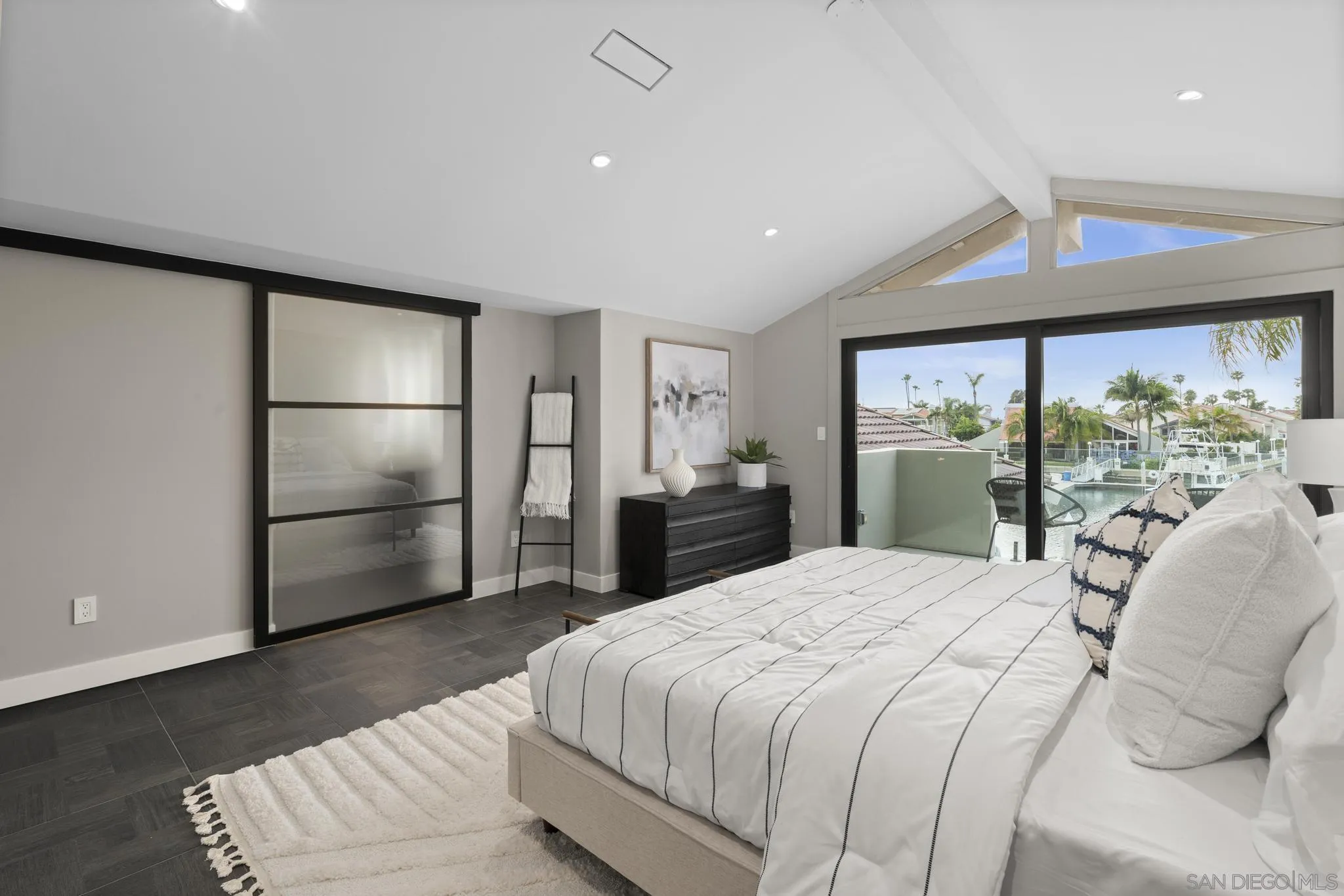 https://cdn.realtyfeed.com/cdn/127/250030147/66a63fb7e621a2d80d581857313defbb.webp