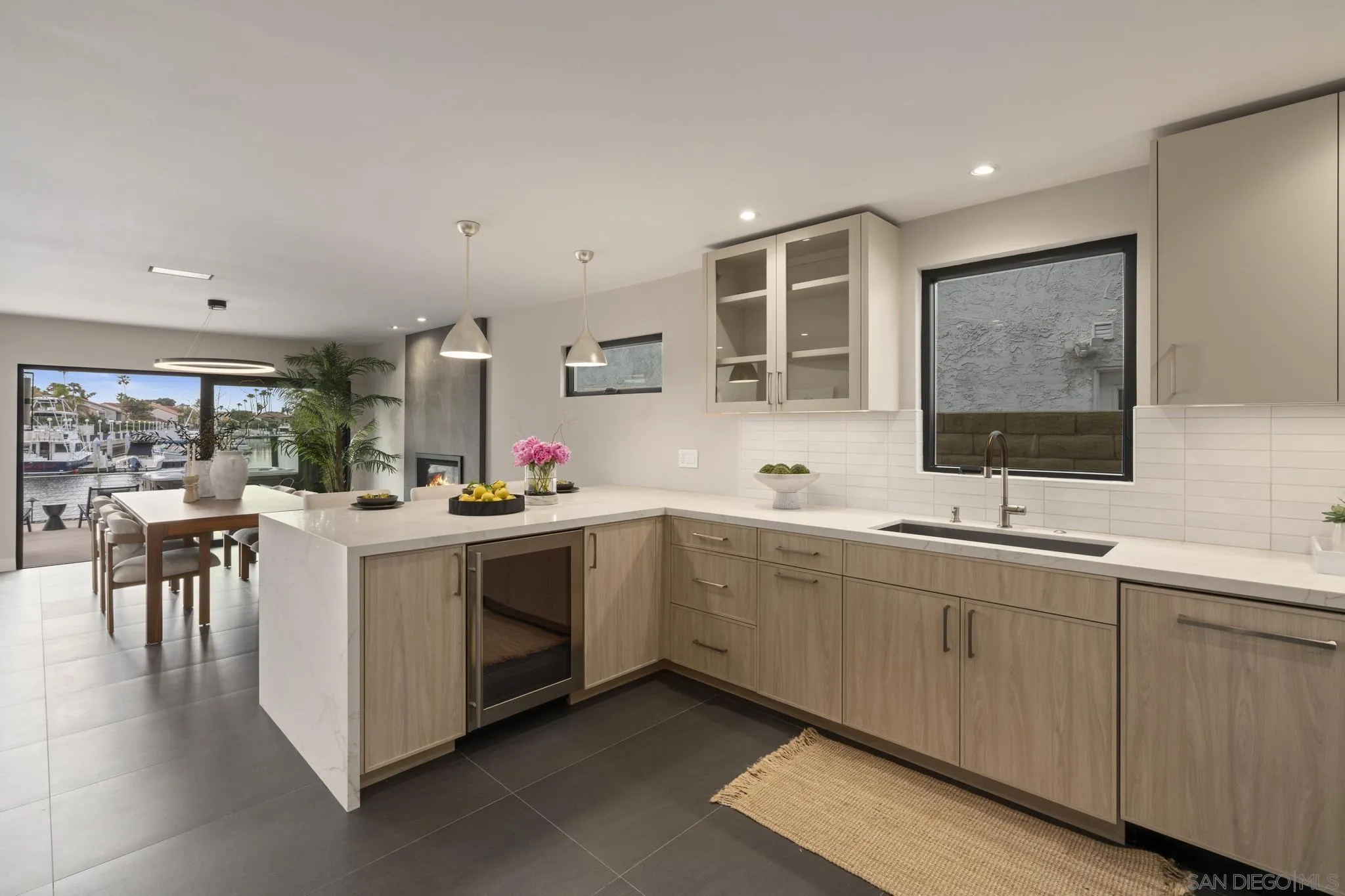 https://cdn.realtyfeed.com/cdn/127/250030147/8bbe1eb2c2371af0f95941ddf1d64116.webp
