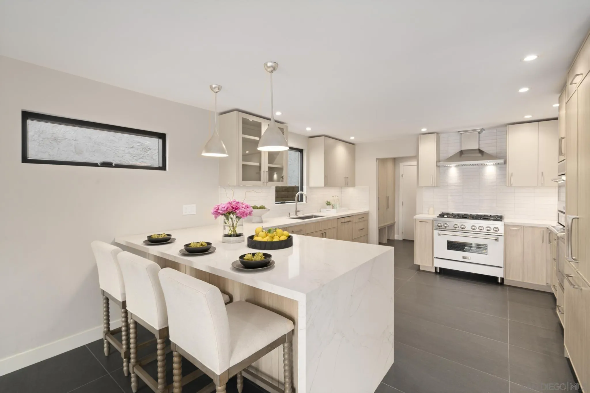 https://cdn.realtyfeed.com/cdn/127/250030147/90a99b237b1087ecbdd033e48a3a4950.webp