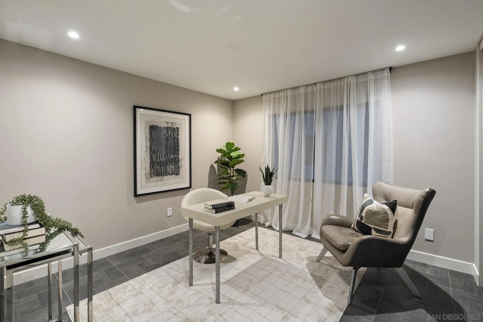 https://cdn.realtyfeed.com/cdn/127/250030147/986ba7d136657a940eeaa817d1061fc8.webp