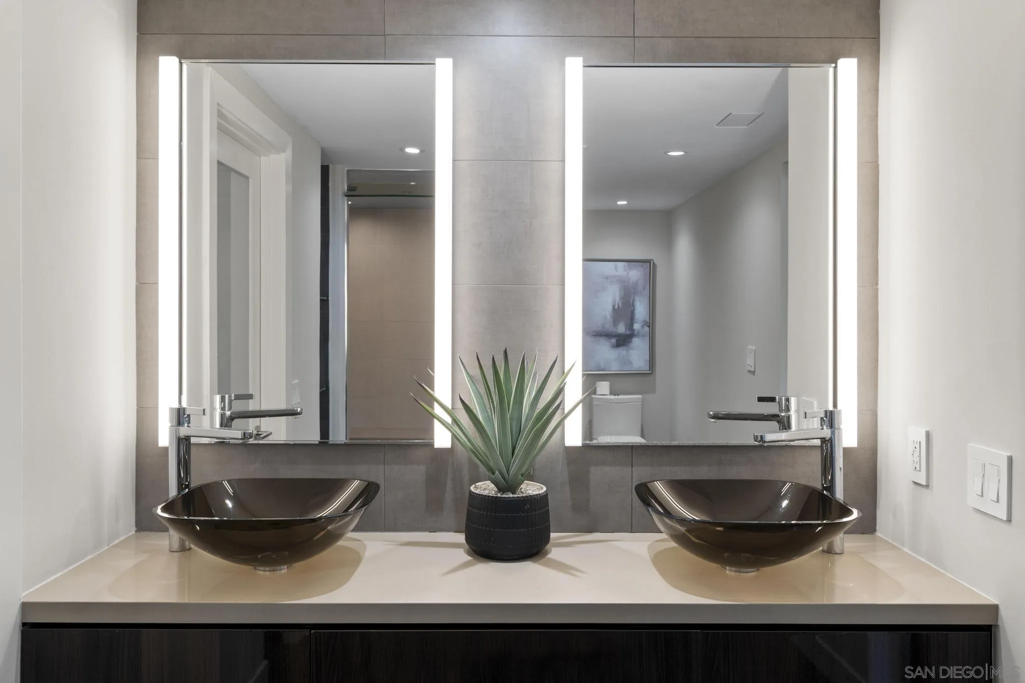 https://cdn.realtyfeed.com/cdn/127/250030147/d98d1cf9815b5c1d25f0cea1c0ab9455.webp