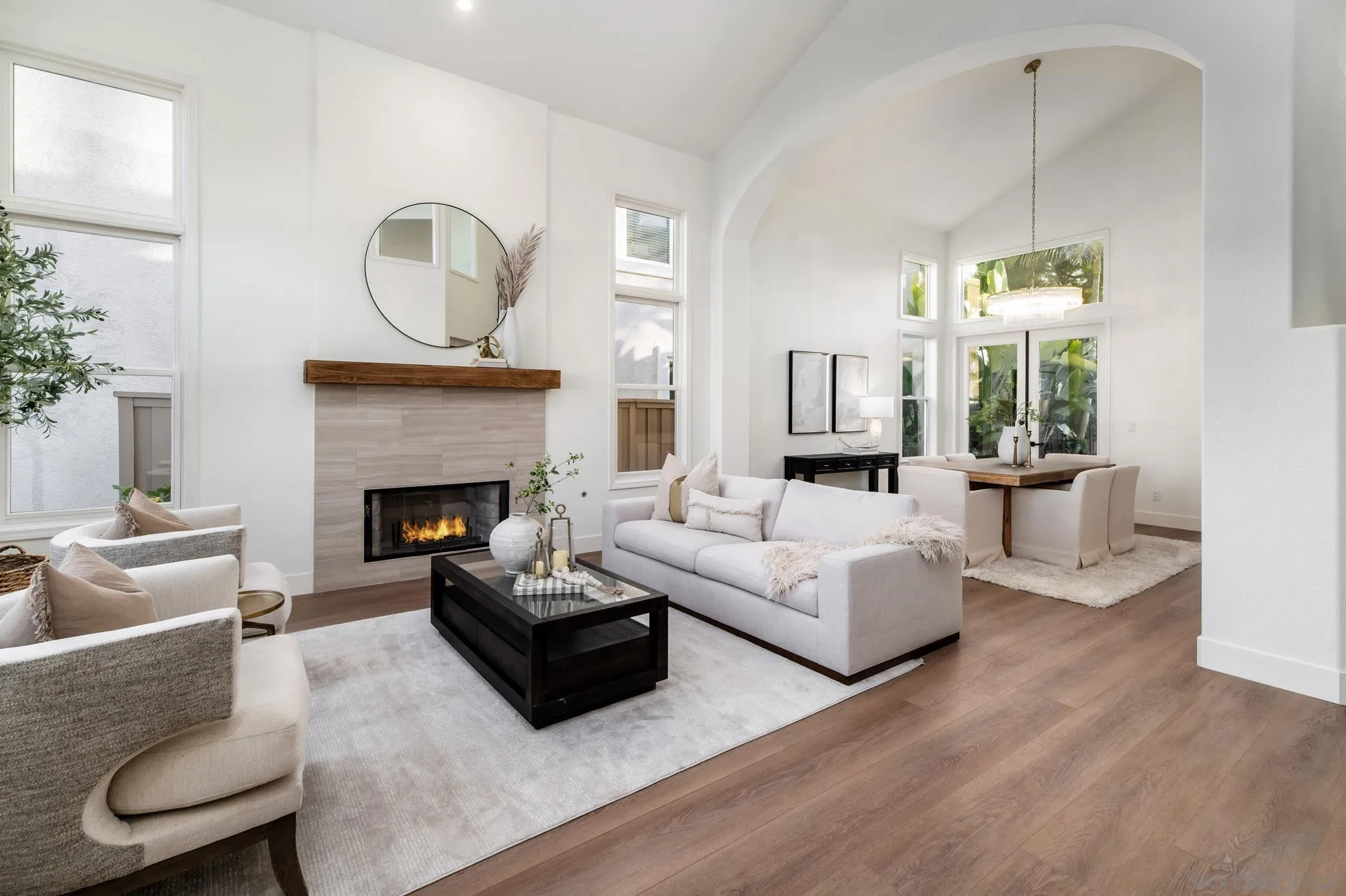 https://cdn.realtyfeed.com/cdn/127/250030165/130a0b732a31ae0fdd0f12d2f63678ff.webp