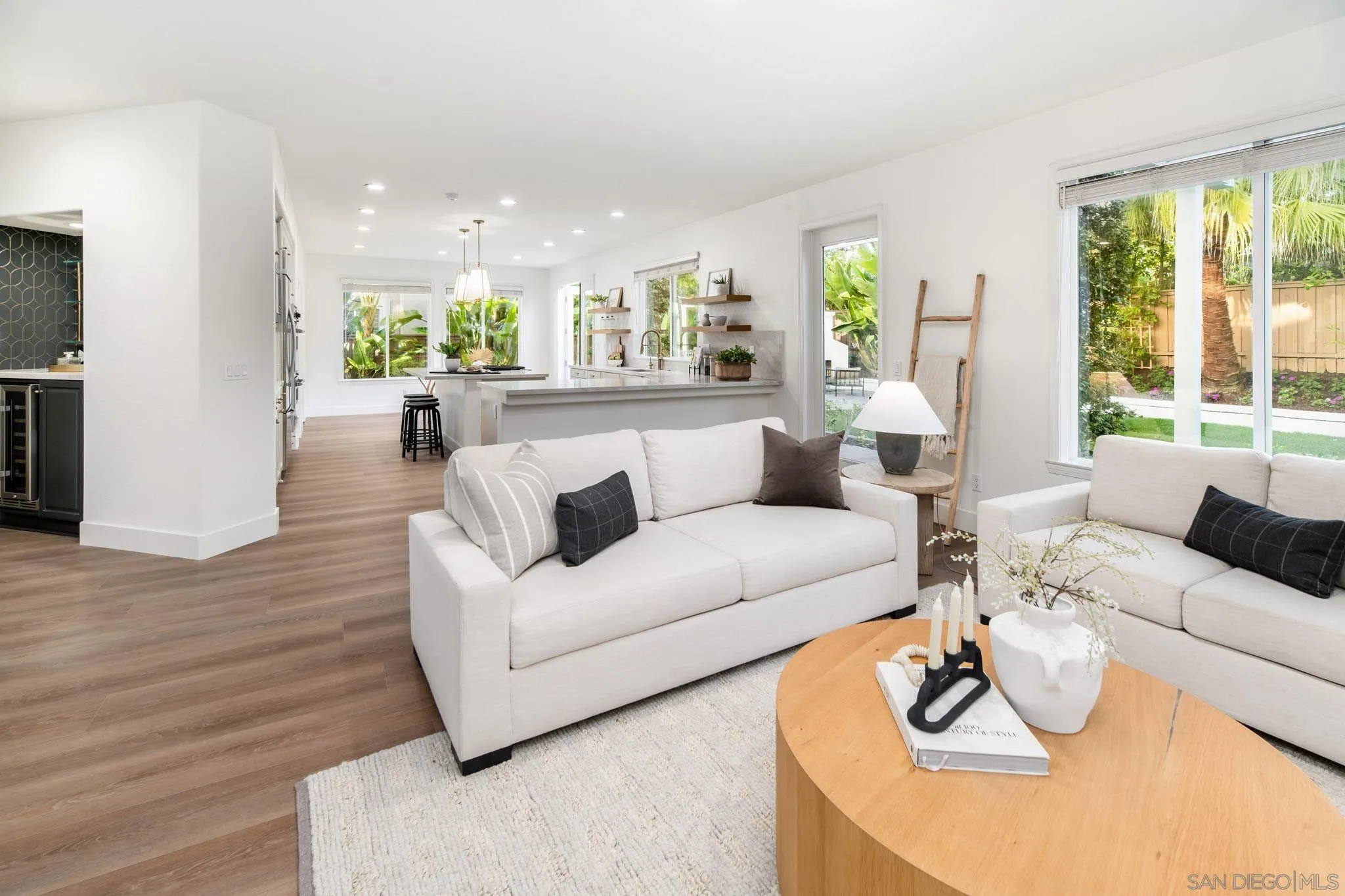 https://cdn.realtyfeed.com/cdn/127/250030165/299615d5260f6c00794cff8e1f8c3c9f.webp