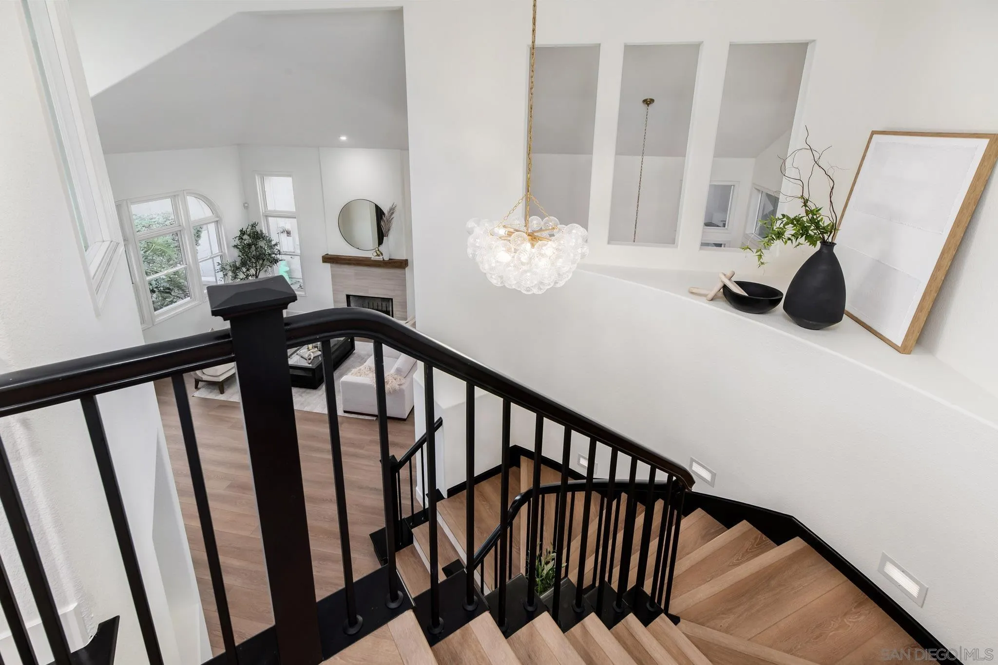 https://cdn.realtyfeed.com/cdn/127/250030165/9804788641d4a9d1a6d94b7df11b6bdd.webp