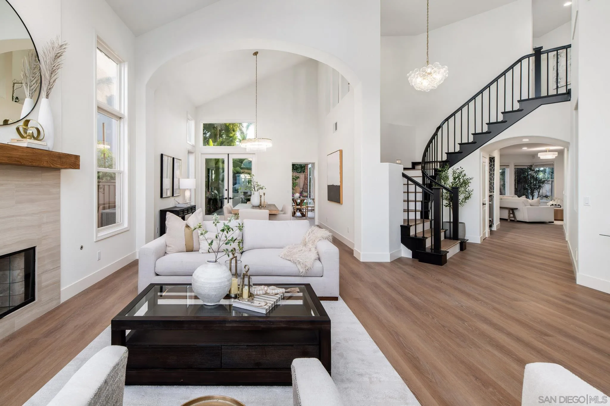 https://cdn.realtyfeed.com/cdn/127/250030165/f9c417366ecde19a5a9d3cc36b08b61c.webp