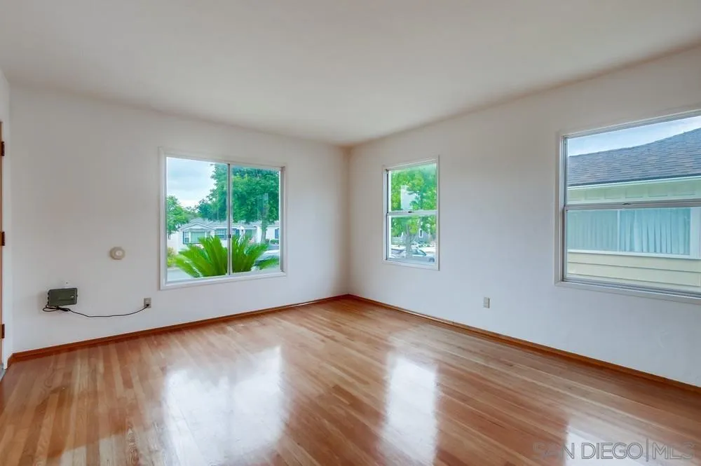 https://cdn.realtyfeed.com/cdn/127/250030167/cd3de7eaa2a22ae2264ee77ecf9b0e63.webp