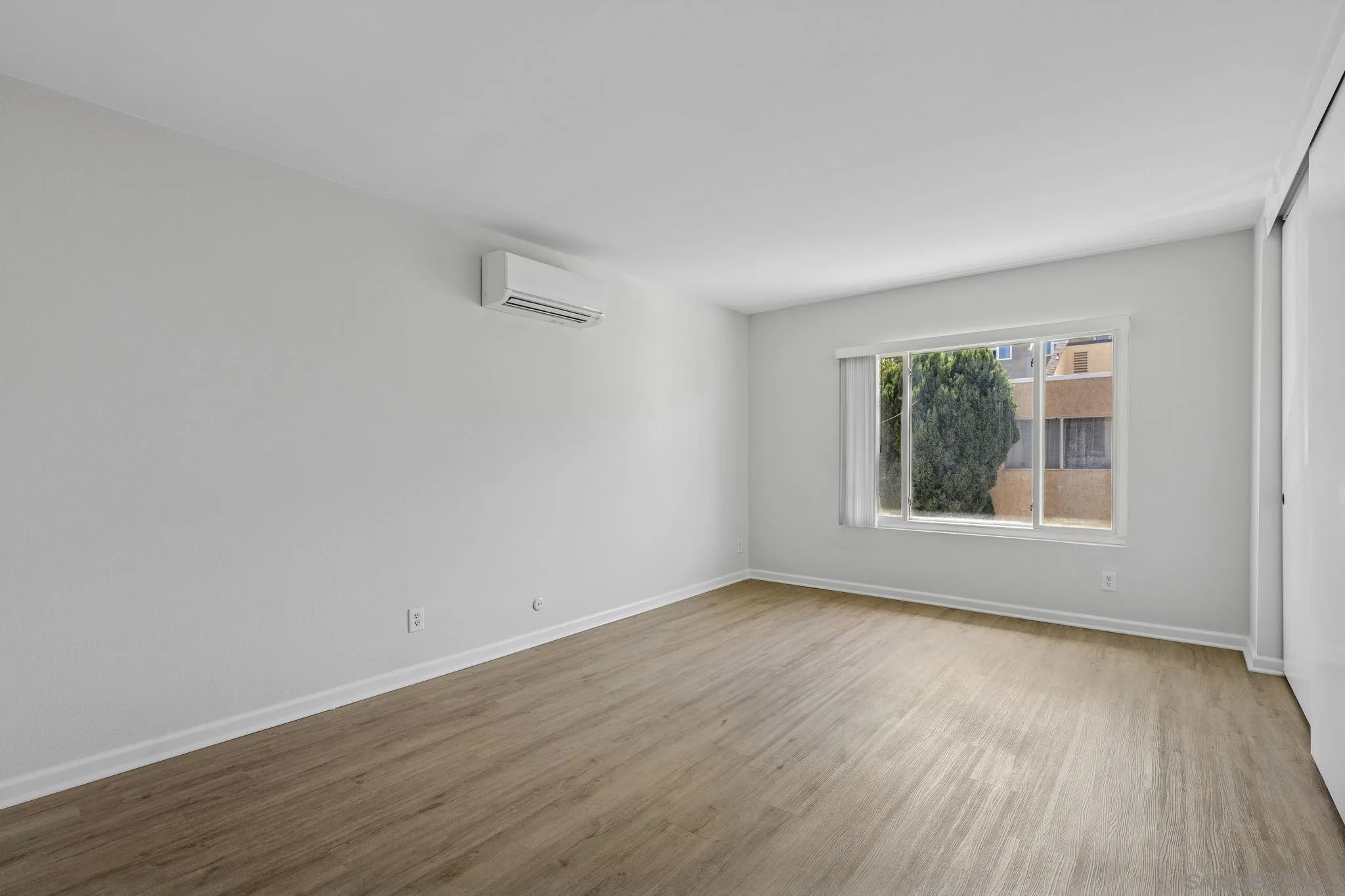 Photo #13: 250030168 Listing: Photo #13