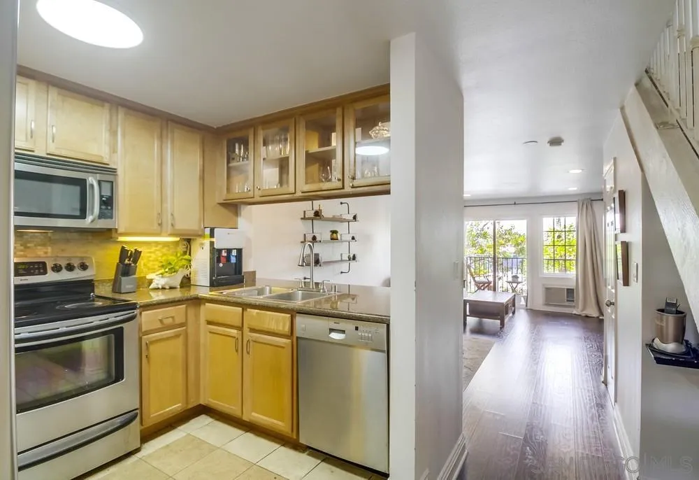 Photo #4: 250030175 Listing 