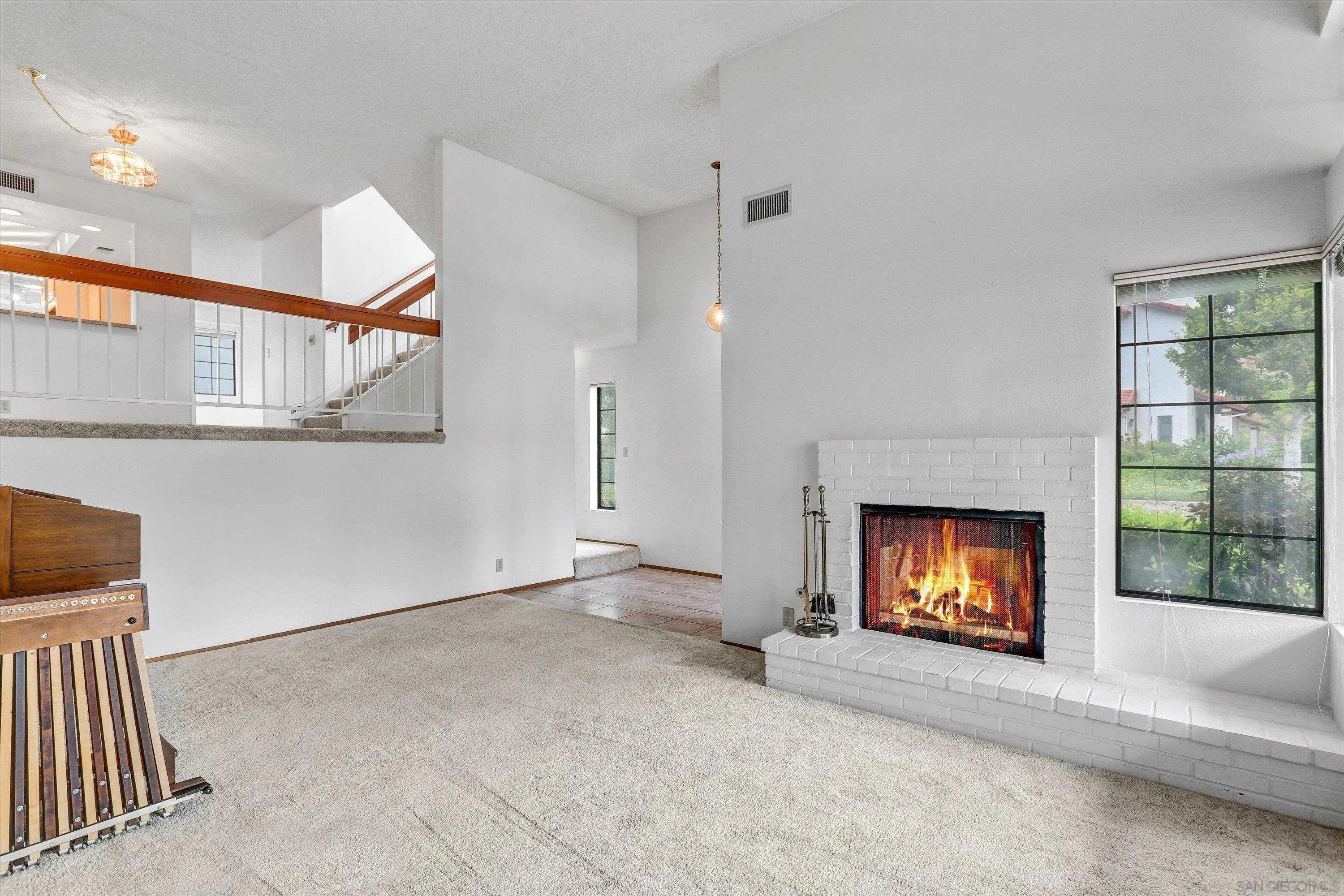 Photo #3: 250030191 Listing 