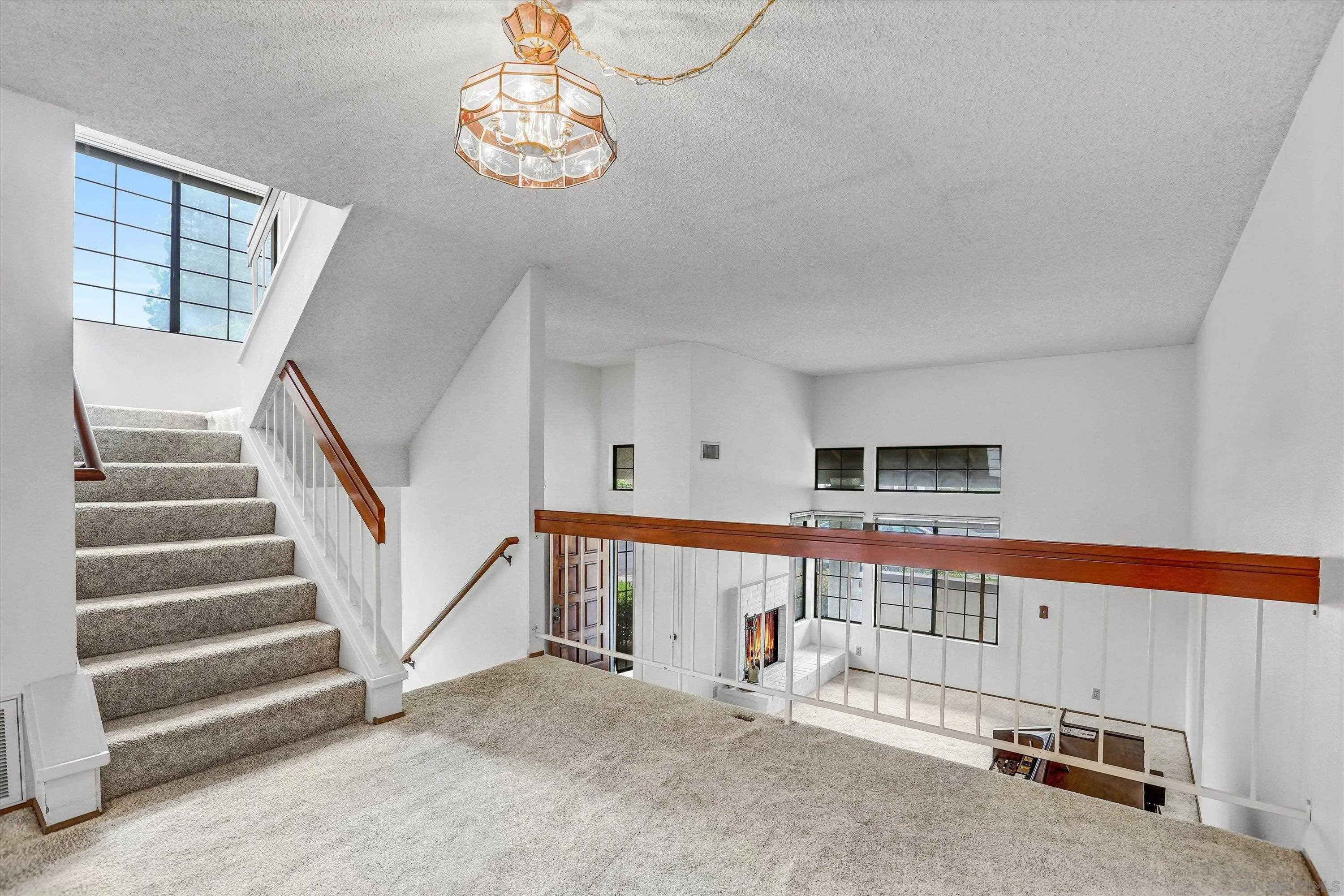Photo #4: 250030191 Listing 