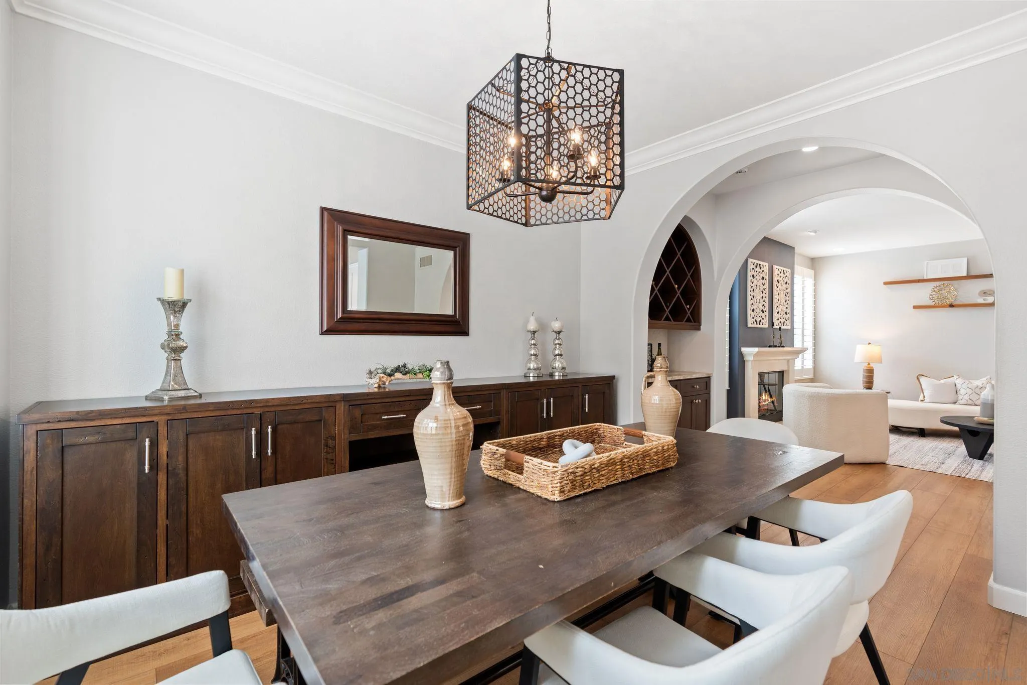 https://cdn.realtyfeed.com/cdn/127/250030194/50fa54f2c097187ddf53d9b1c33d4b12.webp