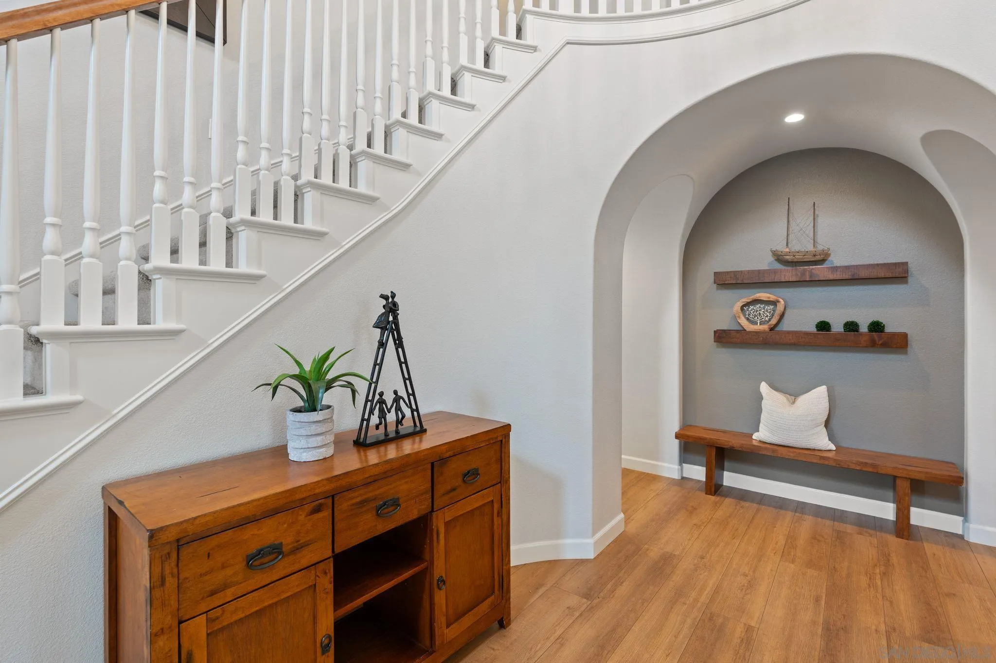https://cdn.realtyfeed.com/cdn/127/250030194/7c5c78d1ccd5a947d98dd36b3911fc90.webp