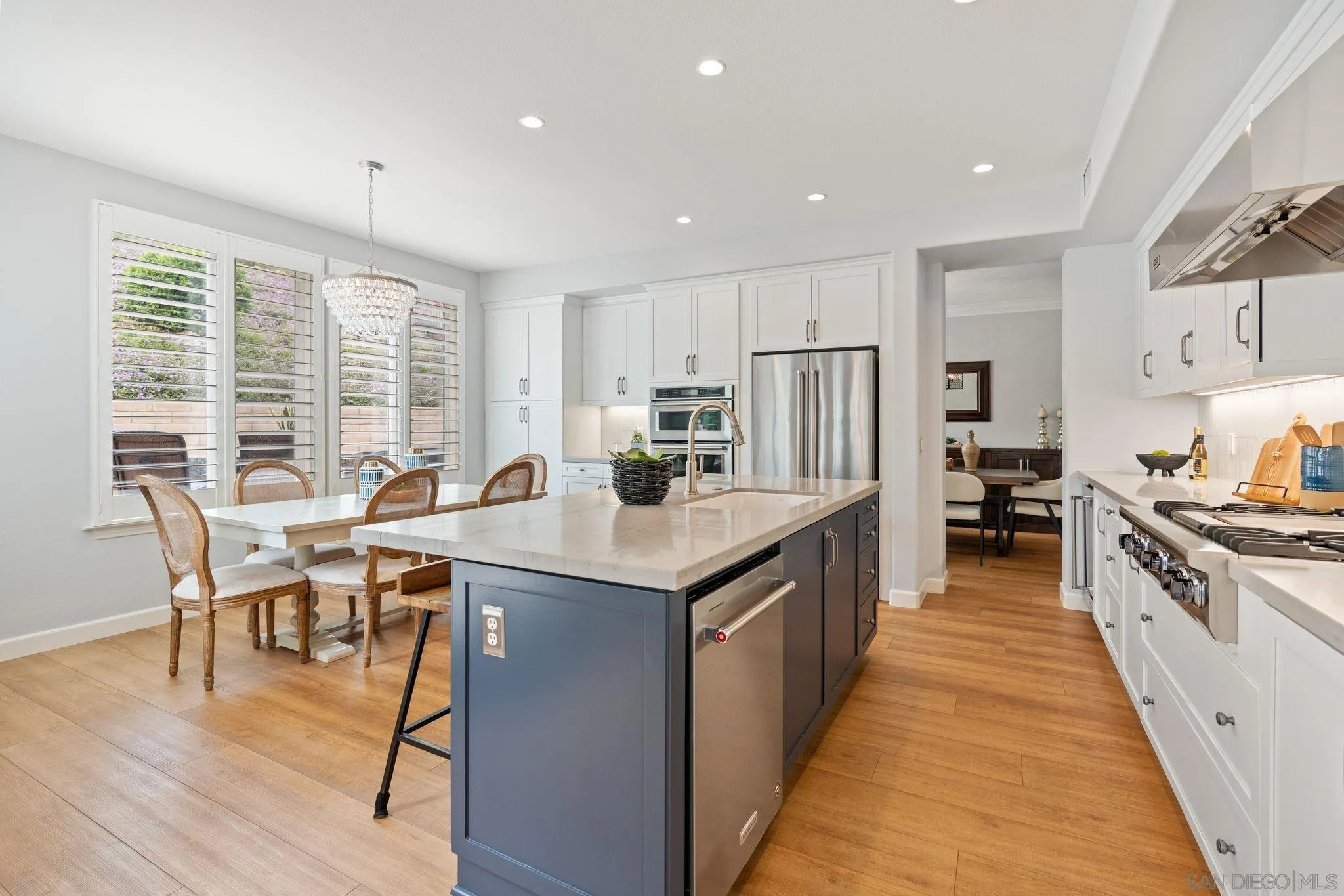 https://cdn.realtyfeed.com/cdn/127/250030194/8ed11c5d0fbd6f97ba1878e819cdfef0.webp
