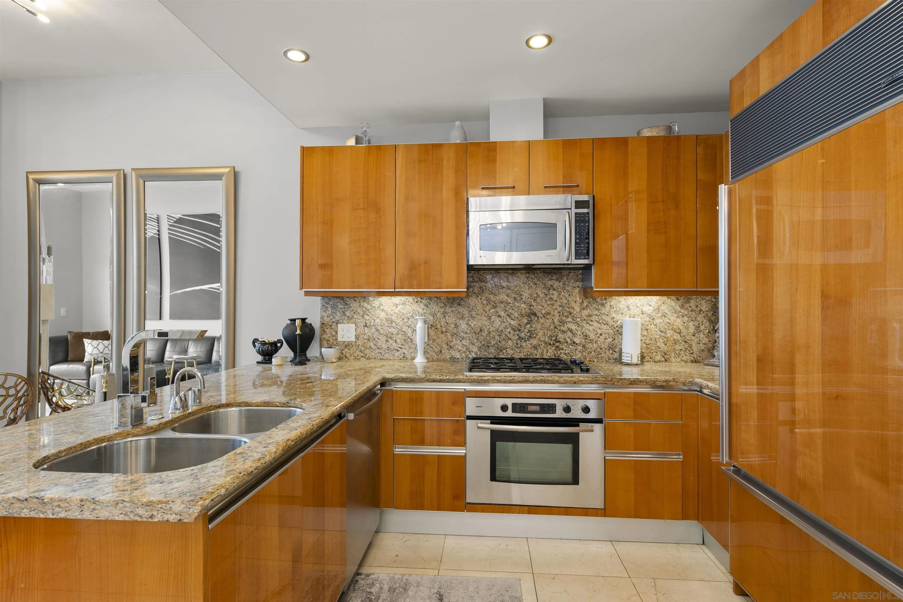 Photo #19: 250030195 Listing: Photo #19